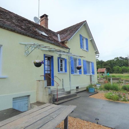 Les Tibles Bed and Breakfast Nanthiat Buitenkant foto