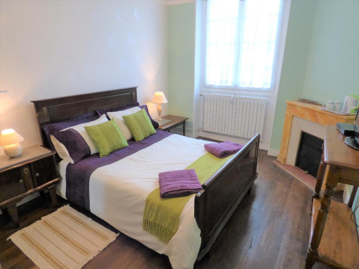 Les Tibles Bed and Breakfast Nanthiat Buitenkant foto