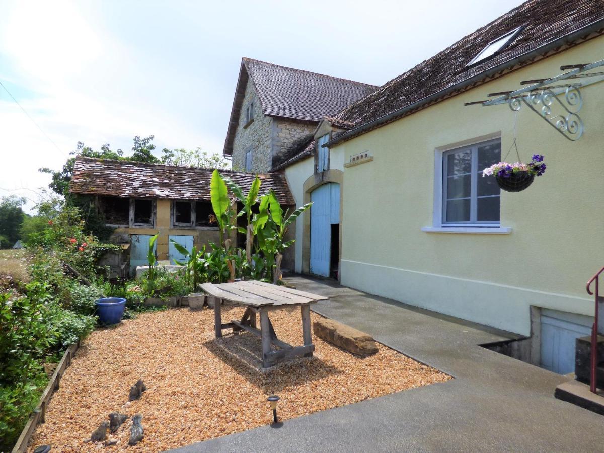 Les Tibles Bed and Breakfast Nanthiat Buitenkant foto