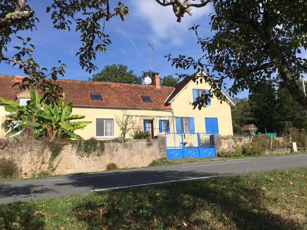 Les Tibles Bed and Breakfast Nanthiat Buitenkant foto
