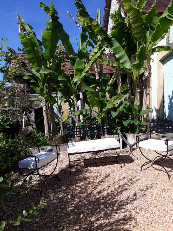 Les Tibles Bed and Breakfast Nanthiat Buitenkant foto